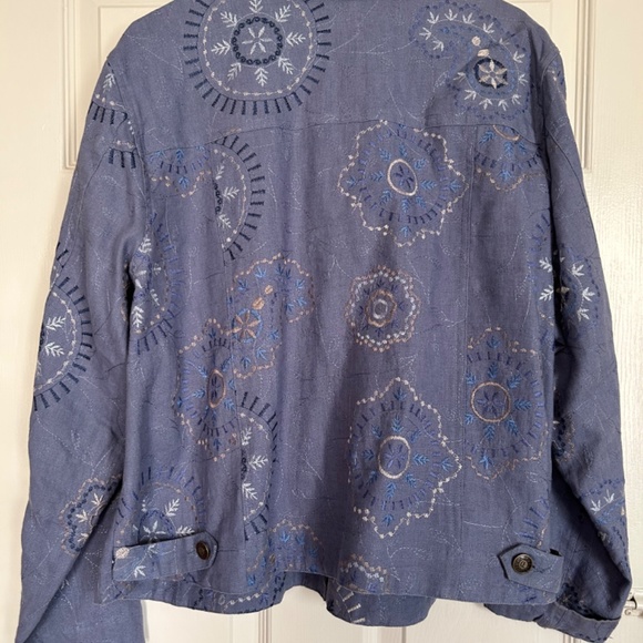 Carole little Linen Jacket -plus size - Picture 4 of 4